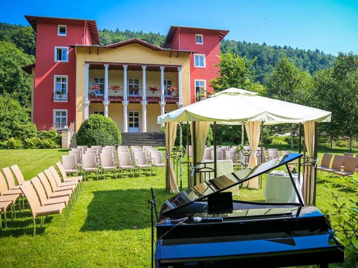 Parkhotel Bad Schandau Mit Spa Buitenkant foto